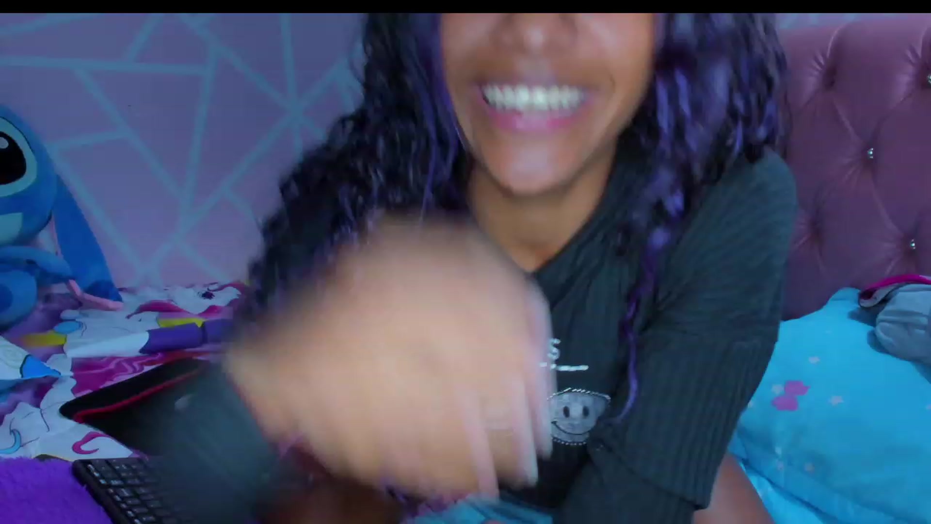 Gallery image thumbnail from Violet_Fit's myfreecams stream on, 05/26/2023, 17:11 image 4 of 20