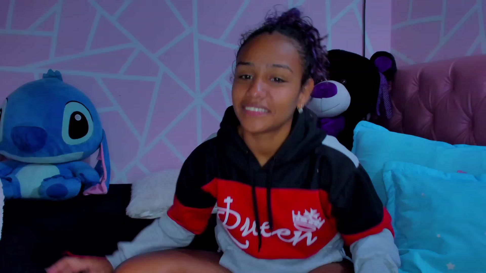 Gallery image thumbnail from Violet_Fit's myfreecams stream on, 05/31/2023, 14:11 image 6 of 20