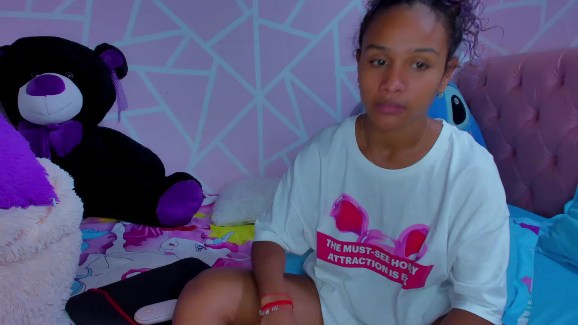 Gallery image thumbnail from Violet_Fit's myfreecams stream on, 06/05/2023, 13:21 image 12 of 20