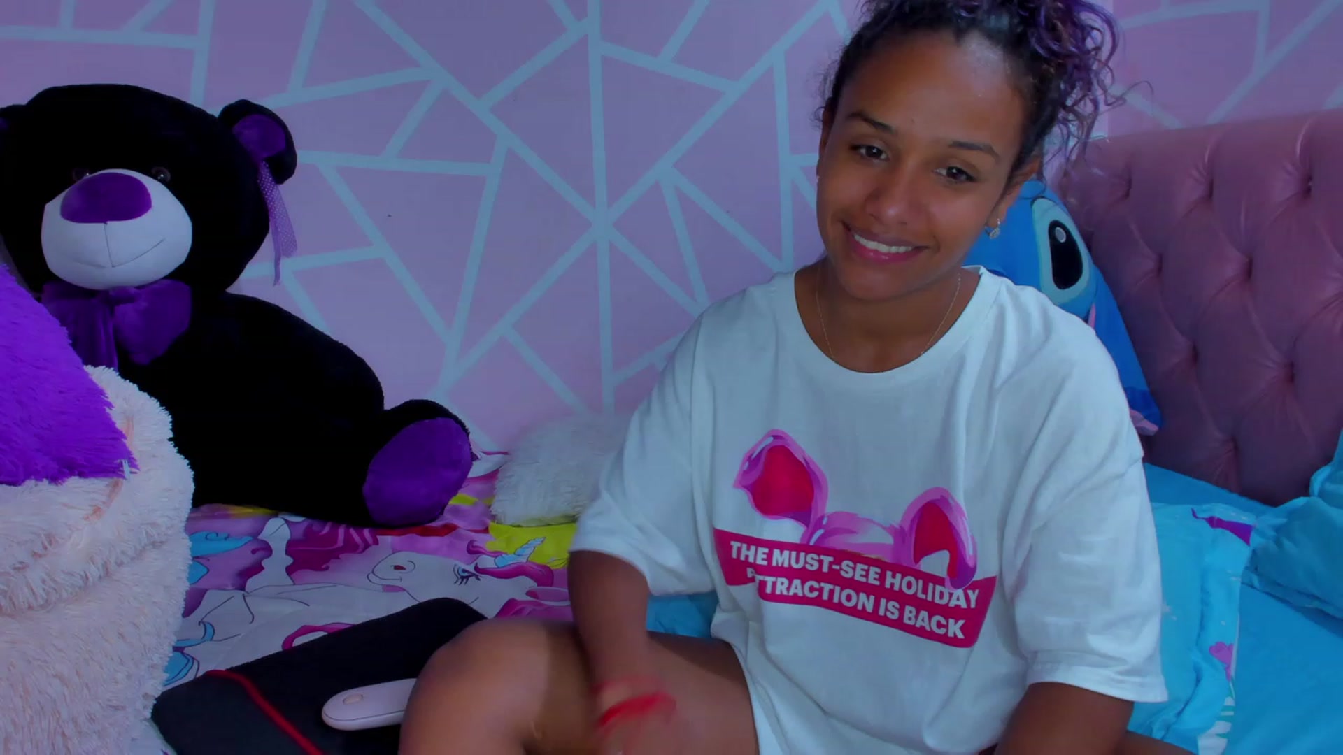 Gallery image thumbnail from Violet_Fit's myfreecams stream on, 06/05/2023, 13:21 image 6 of 20