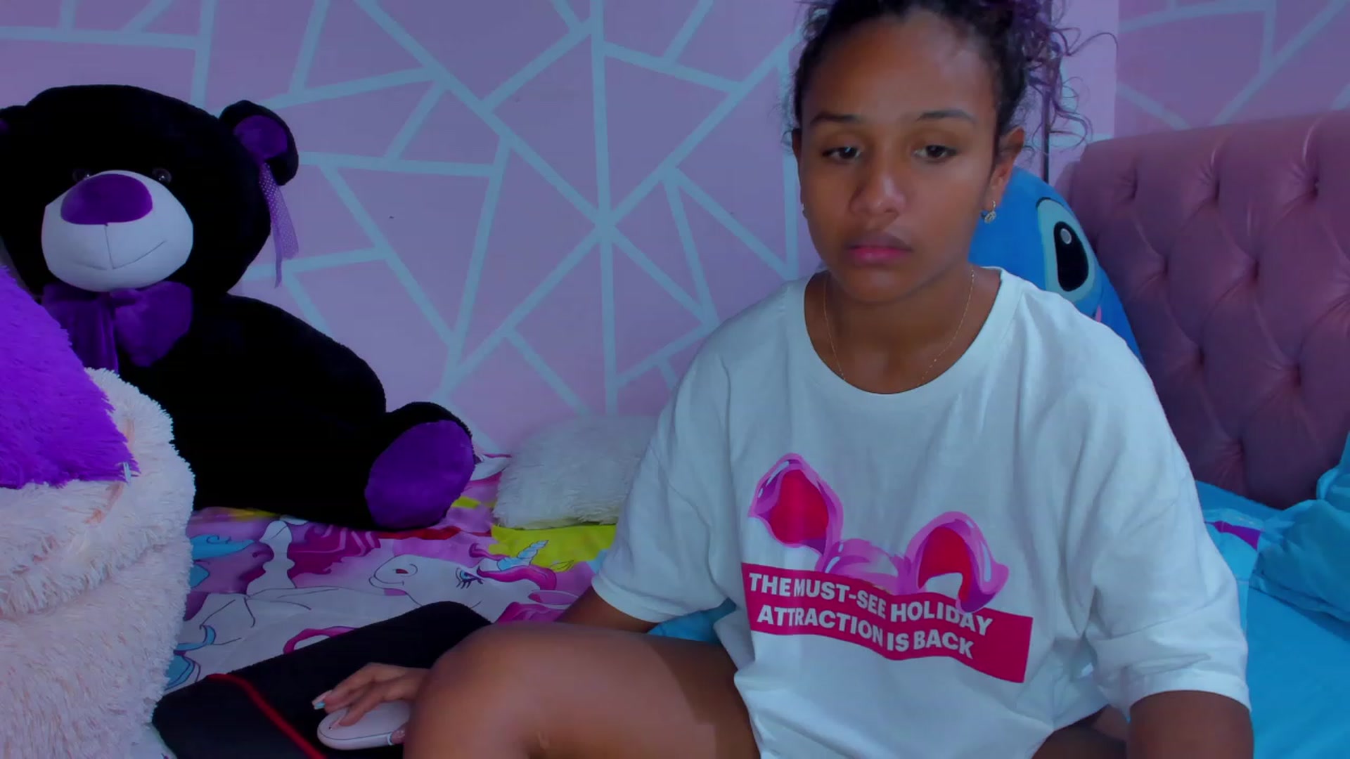 Gallery image thumbnail from Violet_Fit's myfreecams stream on, 06/05/2023, 13:21 image 11 of 20
