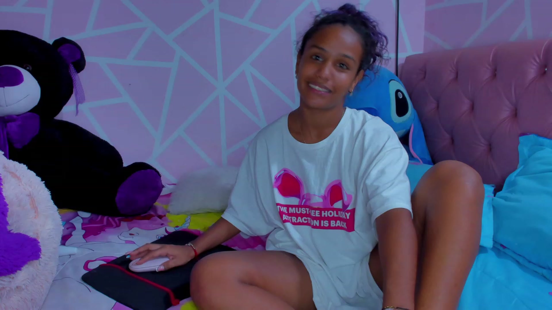 Gallery image thumbnail from Violet_Fit's myfreecams stream on, 06/05/2023, 15:34 image 20 of 20