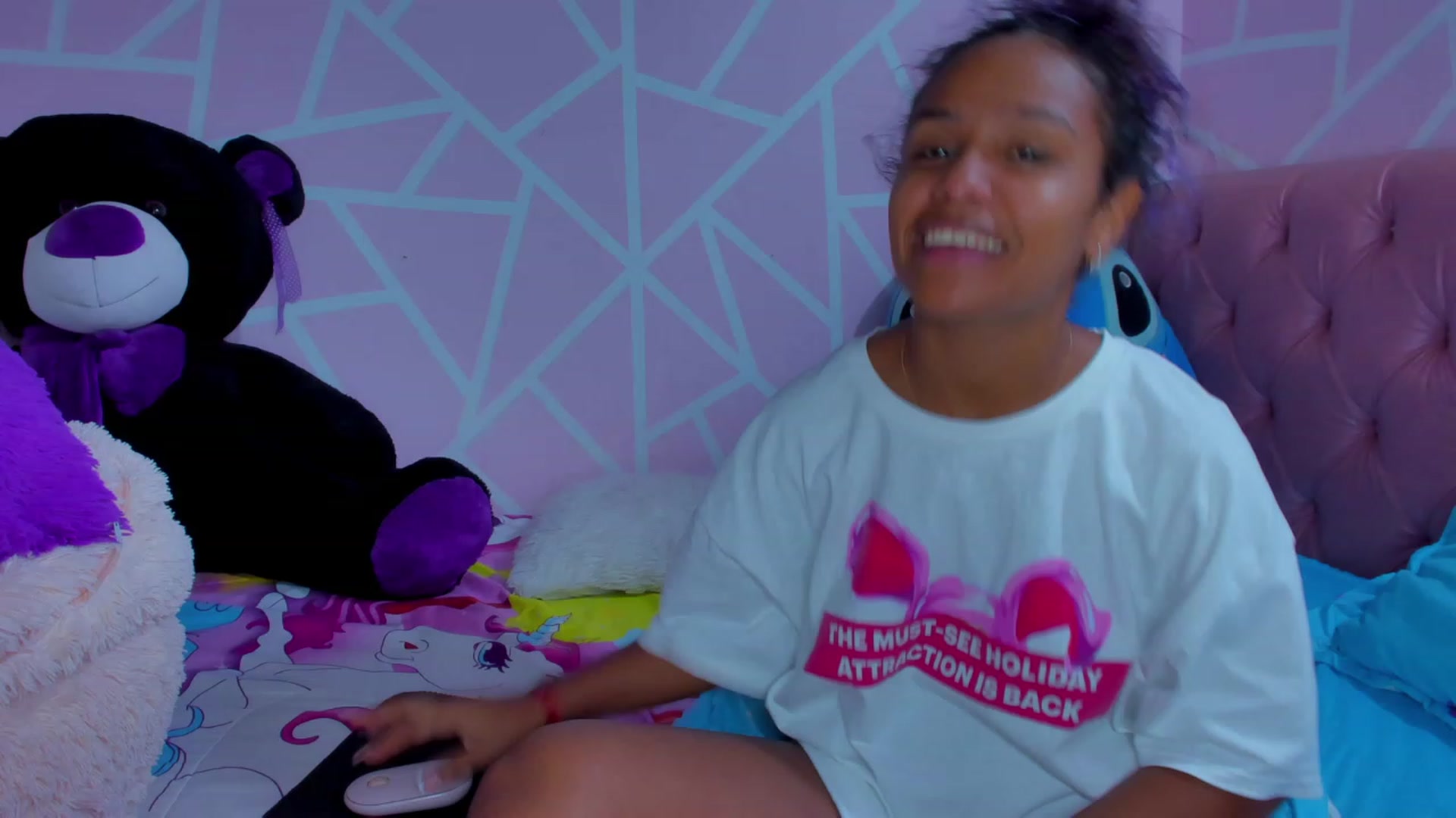 Gallery image thumbnail from Violet_Fit's myfreecams stream on, 06/05/2023, 15:34 image 1 of 20