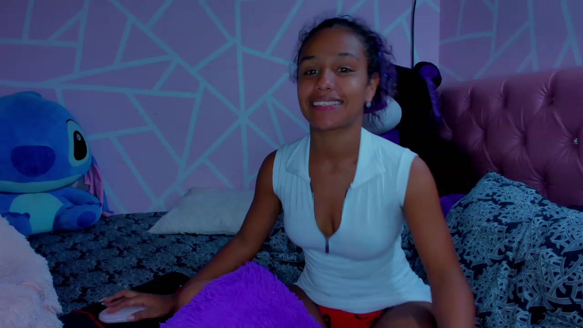 Gallery image thumbnail from Violet_Fit's myfreecams stream on, 06/07/2023, 14:37 image 16 of 20
