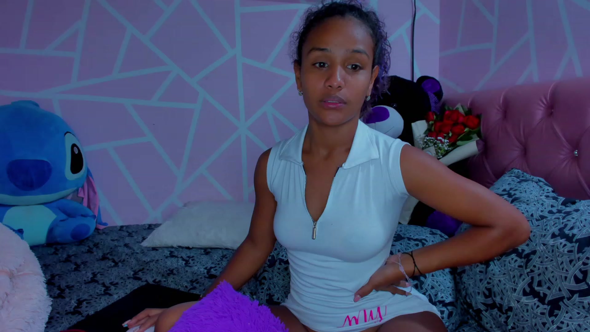 Gallery image thumbnail from Violet_Fit's myfreecams stream on, 06/07/2023, 15:48 image 8 of 20