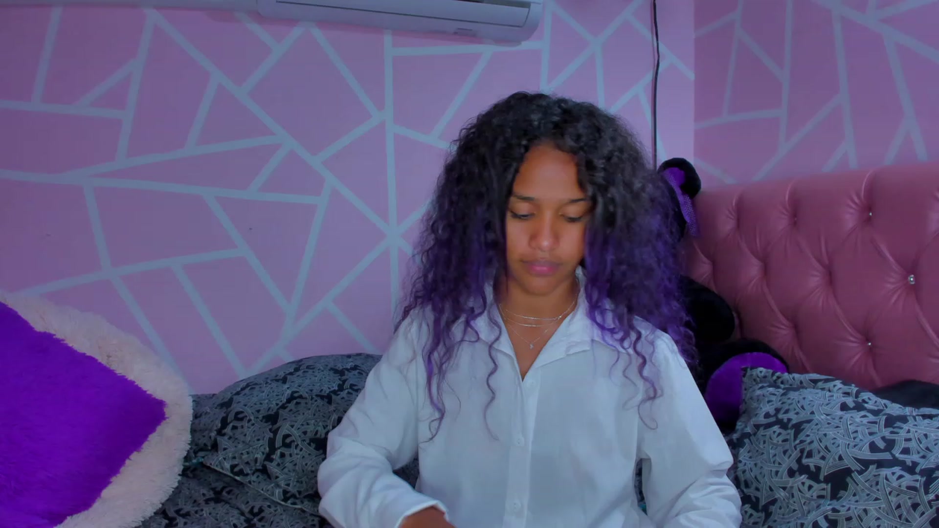 Gallery image thumbnail from Violet_Fit's myfreecams stream on, 06/09/2023, 16:22 image 7 of 20