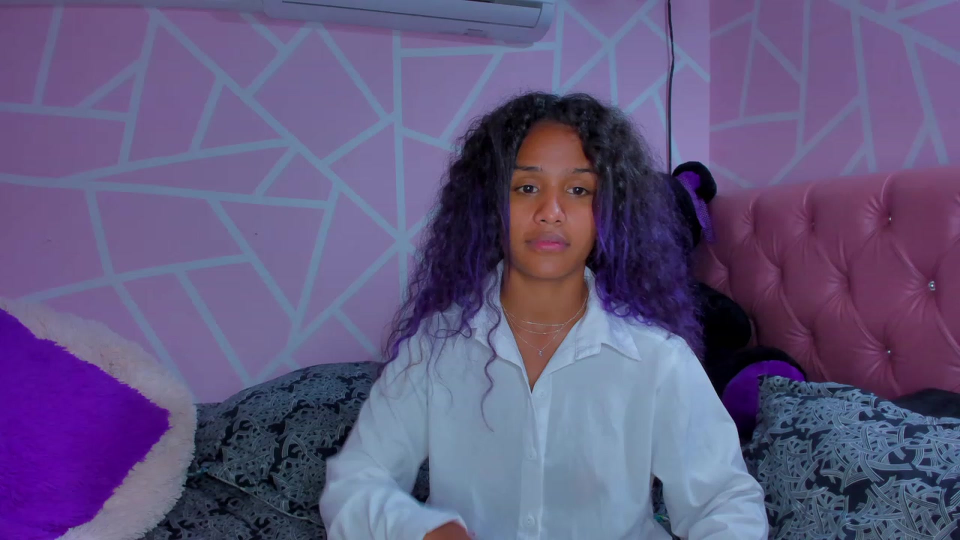 Gallery image thumbnail from Violet_Fit's myfreecams stream on, 06/09/2023, 16:22 image 6 of 20