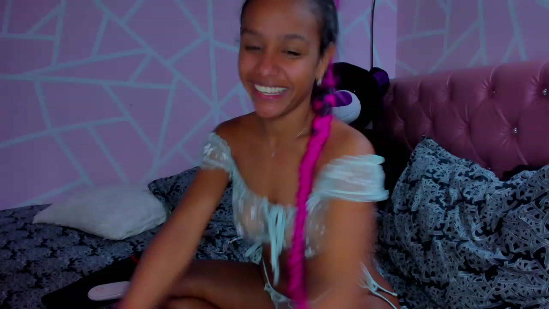 Gallery image thumbnail from Violet_Fit's myfreecams stream on, 06/14/2023, 15:47 image 11 of 20