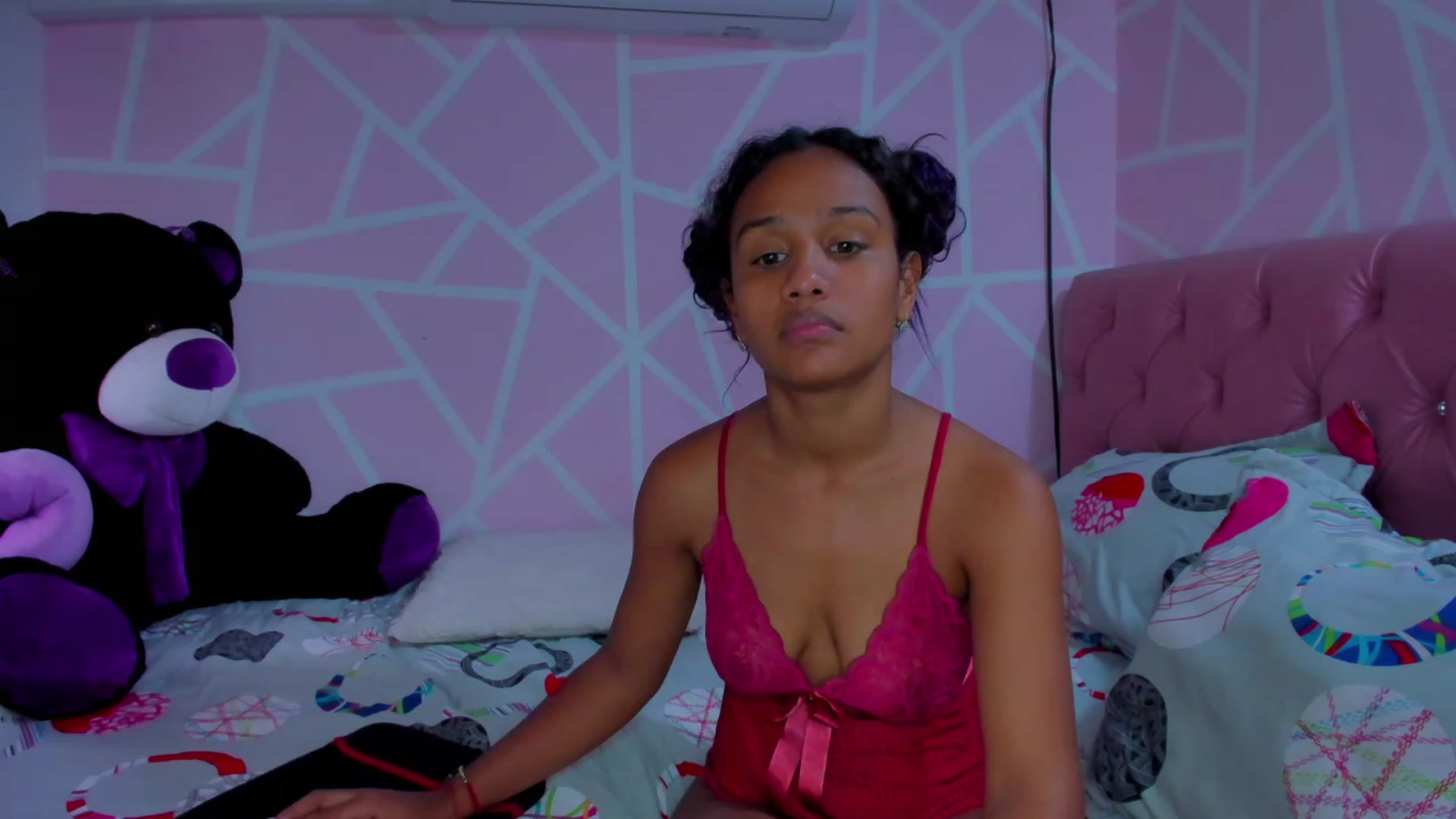 Gallery image thumbnail from Violet_Fit's myfreecams stream on, 06/20/2023, 17:13 image 11 of 20