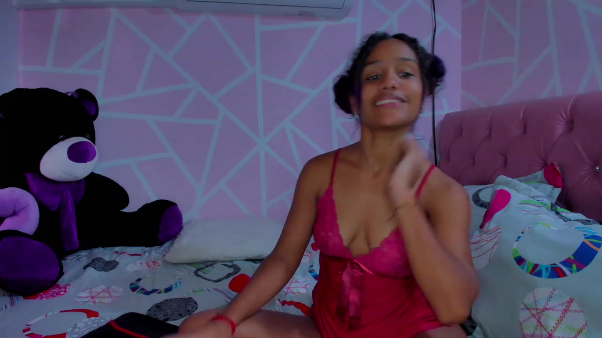 Gallery image thumbnail from Violet_Fit's myfreecams stream on, 06/20/2023, 17:13 image 1 of 20