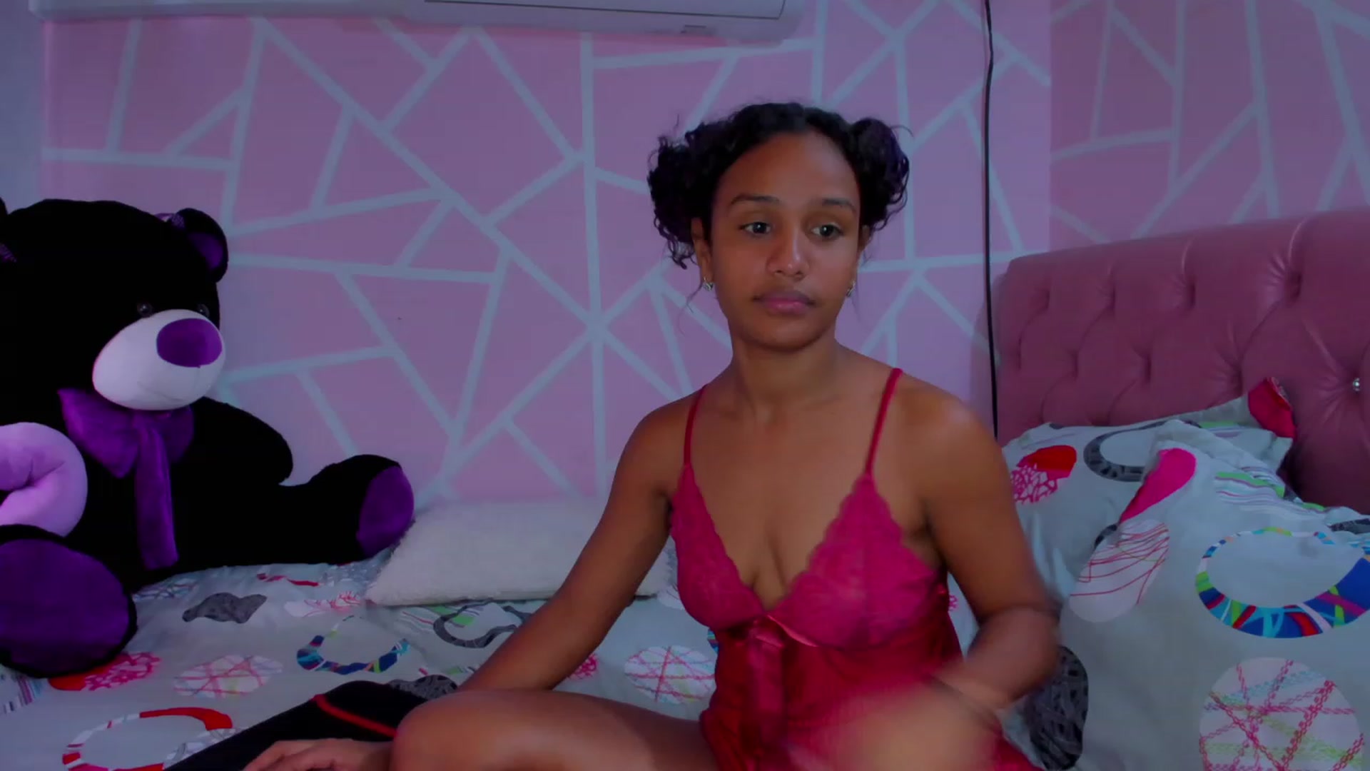Gallery image thumbnail from Violet_Fit's myfreecams stream on, 06/20/2023, 17:13 image 13 of 20
