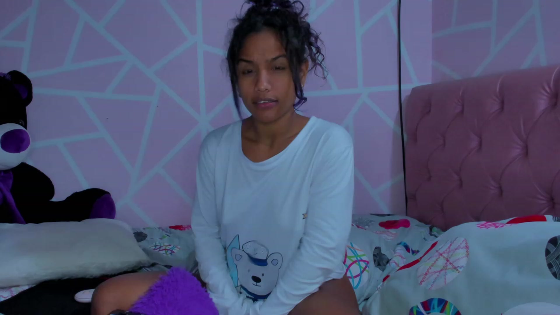 Gallery image thumbnail from Violet_Fit's myfreecams stream on, 06/21/2023, 06:59 image 1 of 20