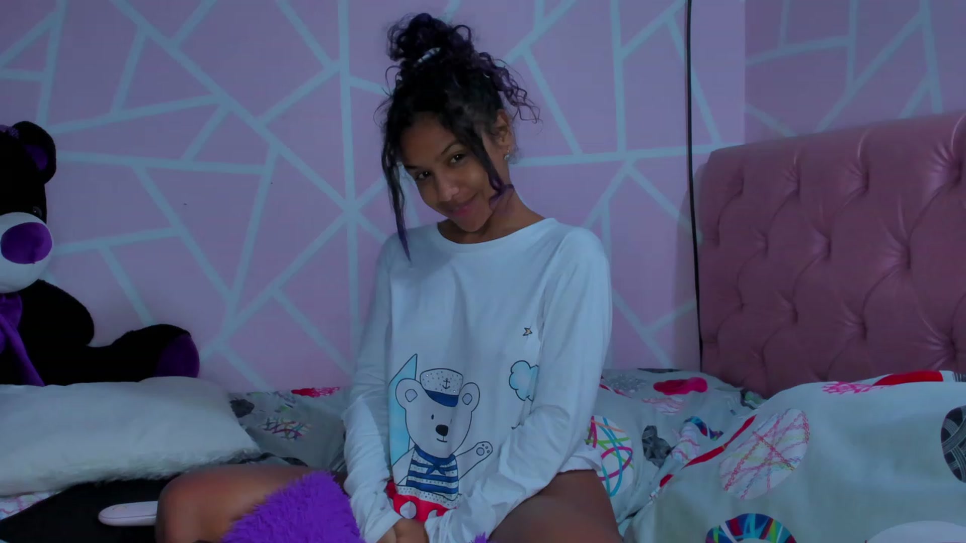 Gallery image thumbnail from Violet_Fit's myfreecams stream on, 06/21/2023, 06:59 image 6 of 20