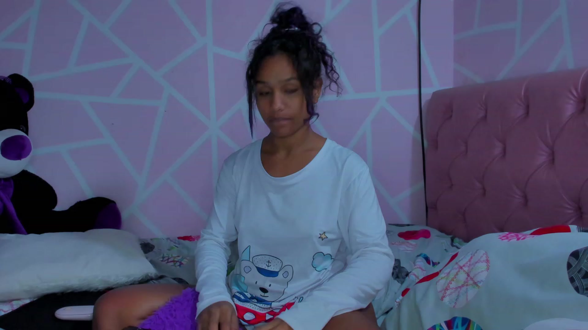 Gallery image thumbnail from Violet_Fit's myfreecams stream on, 06/21/2023, 06:59 image 10 of 20