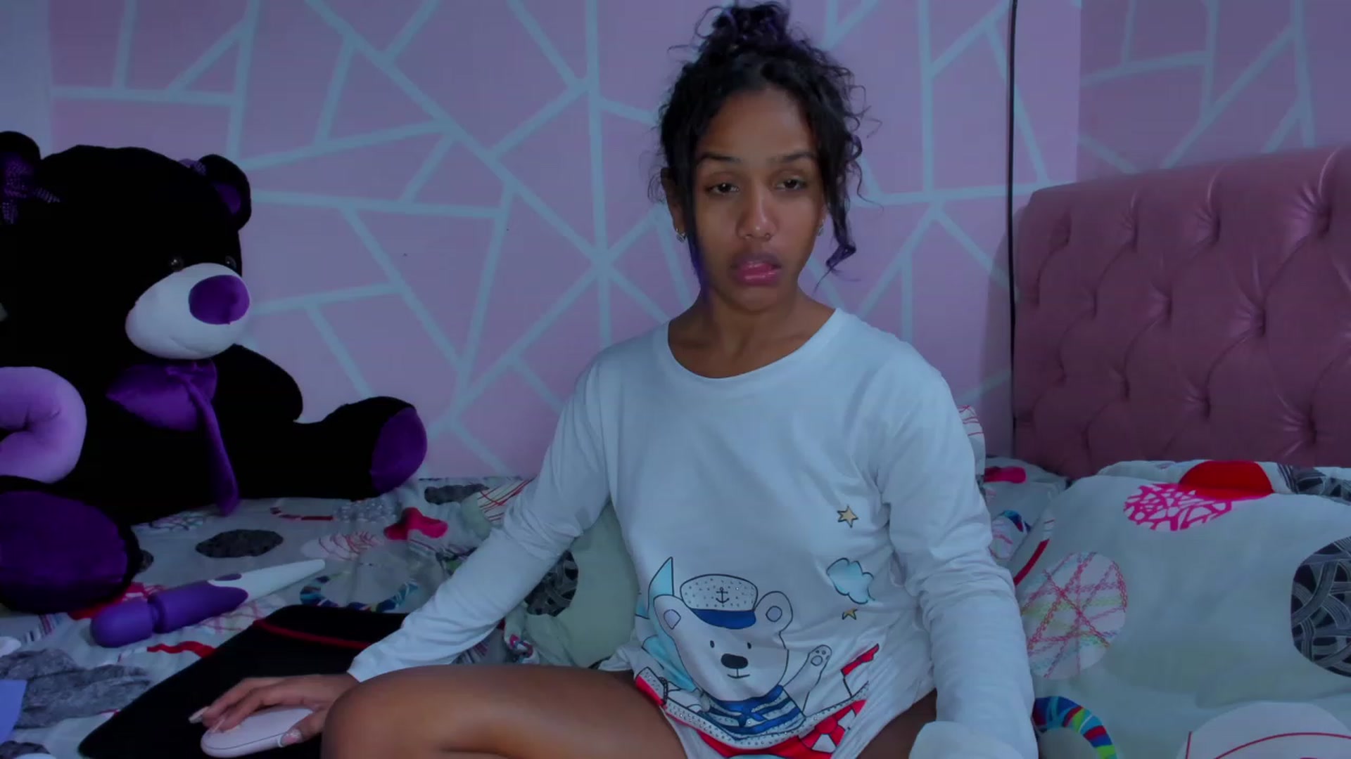 Gallery image thumbnail from Violet_Fit's myfreecams stream on, 06/21/2023, 08:25 image 5 of 20