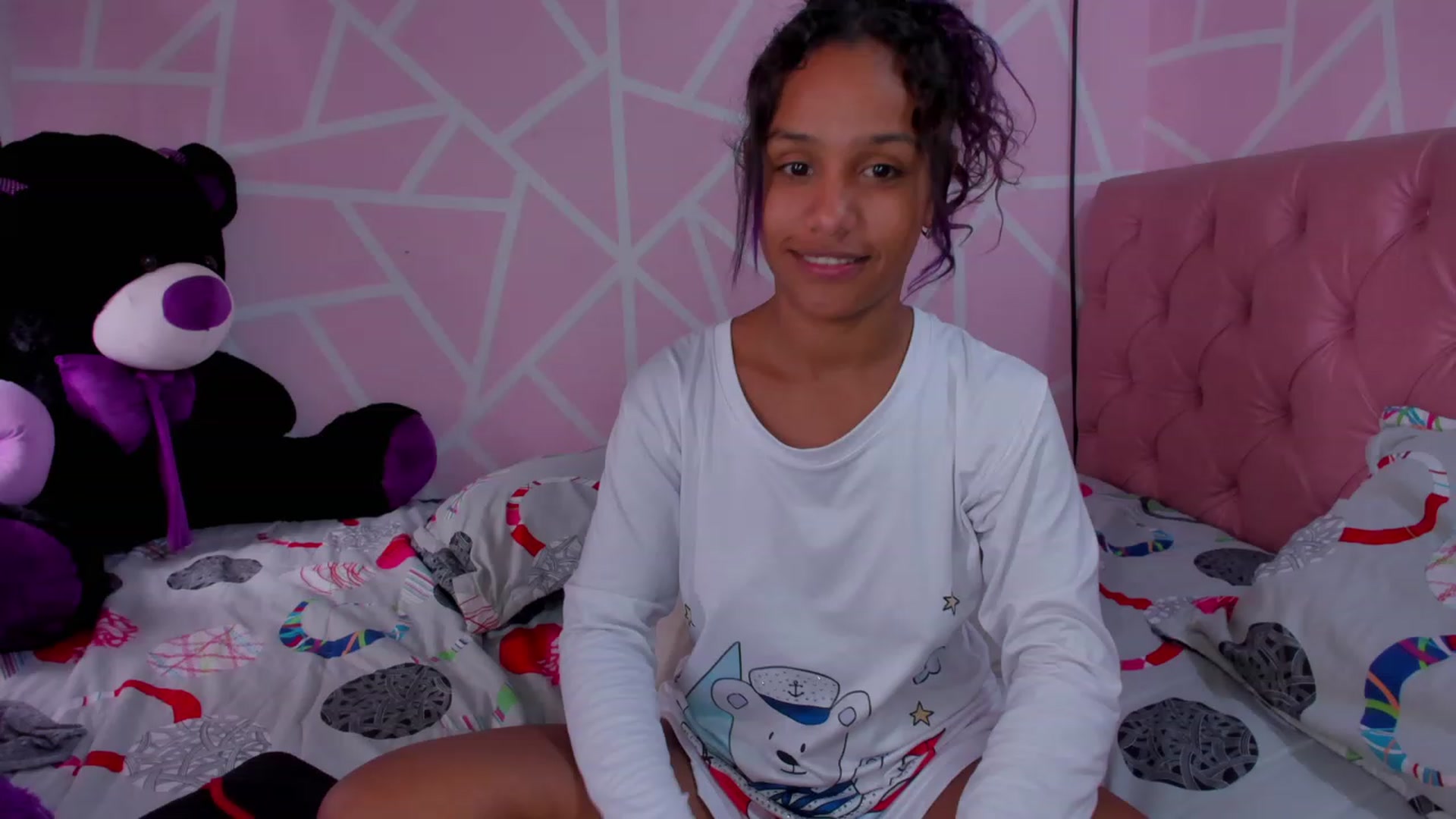 Gallery image thumbnail from Violet_Fit's myfreecams stream on, 06/21/2023, 15:54 image 17 of 20
