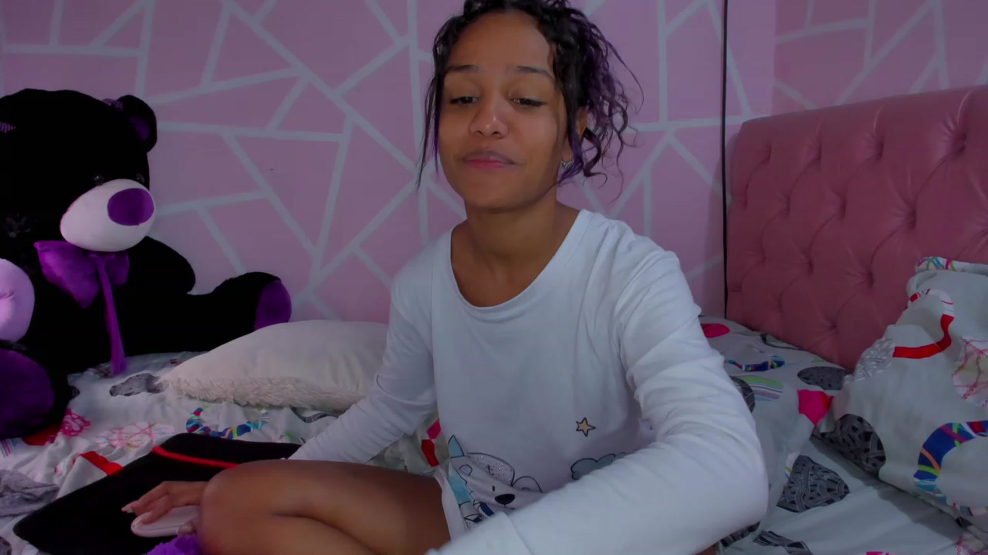 Gallery image thumbnail from Violet_Fit's myfreecams stream on, 06/21/2023, 15:54 image 2 of 20