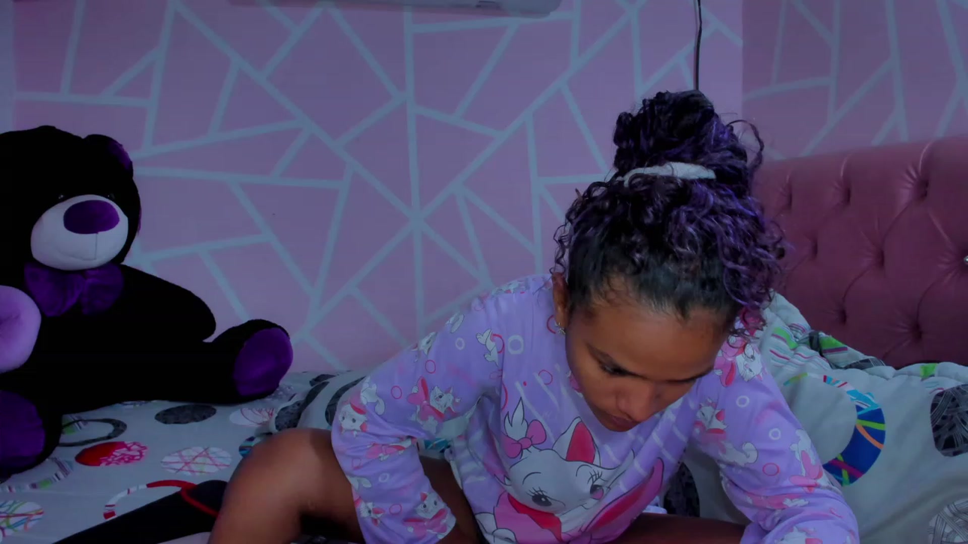 Gallery image thumbnail from Violet_Fit's myfreecams stream on, 06/28/2023, 15:13 image 3 of 20