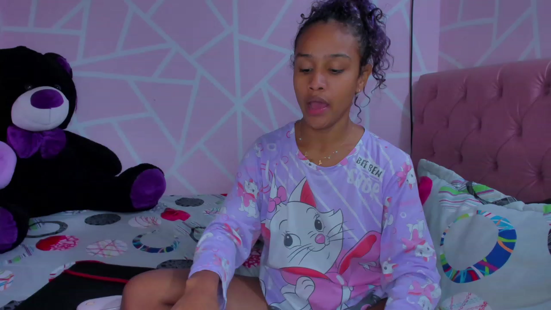 Gallery image thumbnail from Violet_Fit's myfreecams stream on, 06/28/2023, 15:13 image 10 of 20