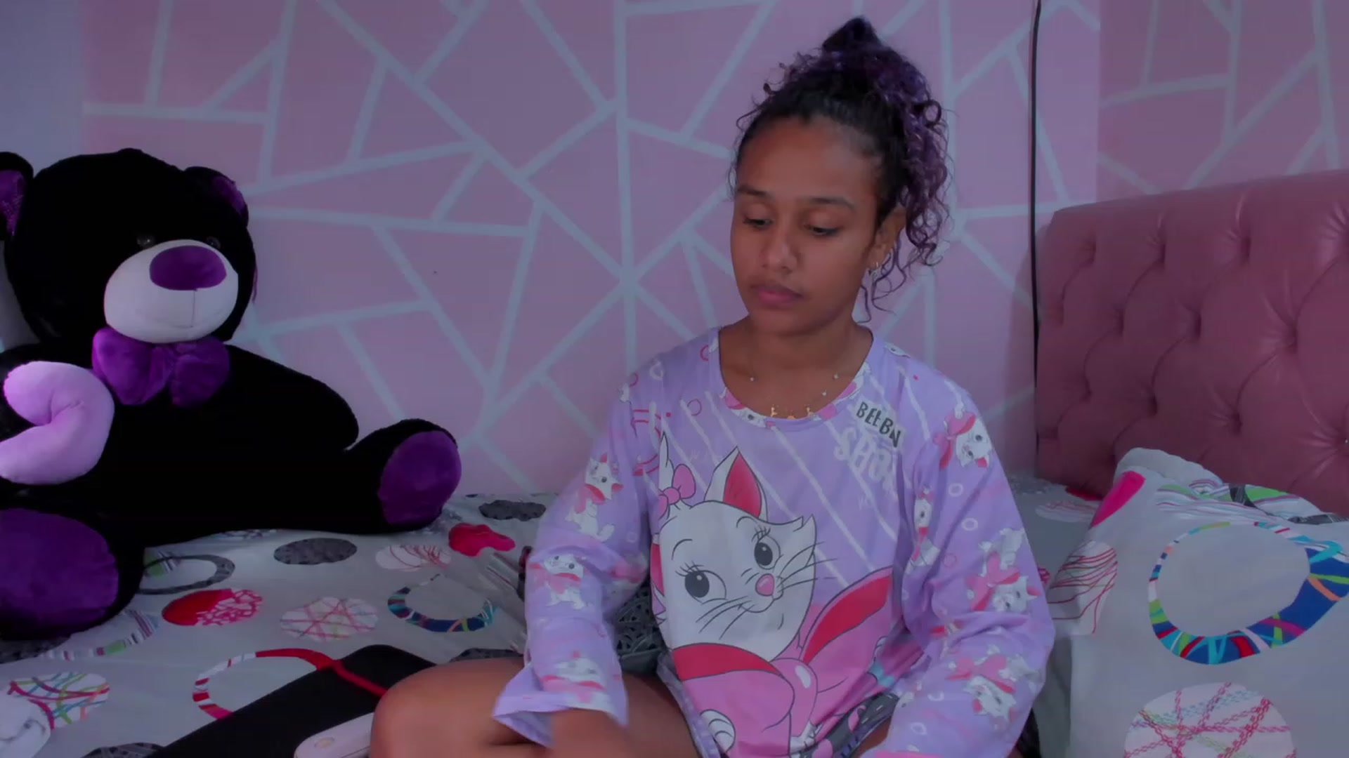 Gallery image thumbnail from Violet_Fit's myfreecams stream on, 06/28/2023, 15:13 image 20 of 20