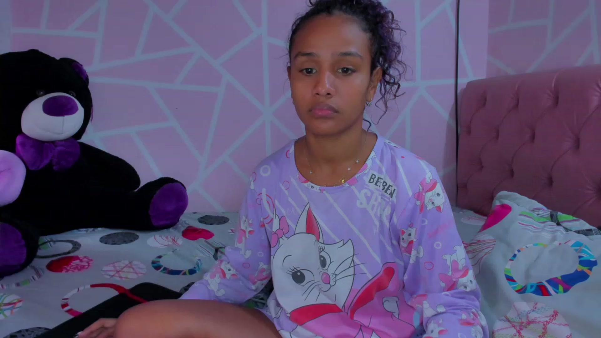 Gallery image thumbnail from Violet_Fit's myfreecams stream on, 06/28/2023, 15:13 image 17 of 20