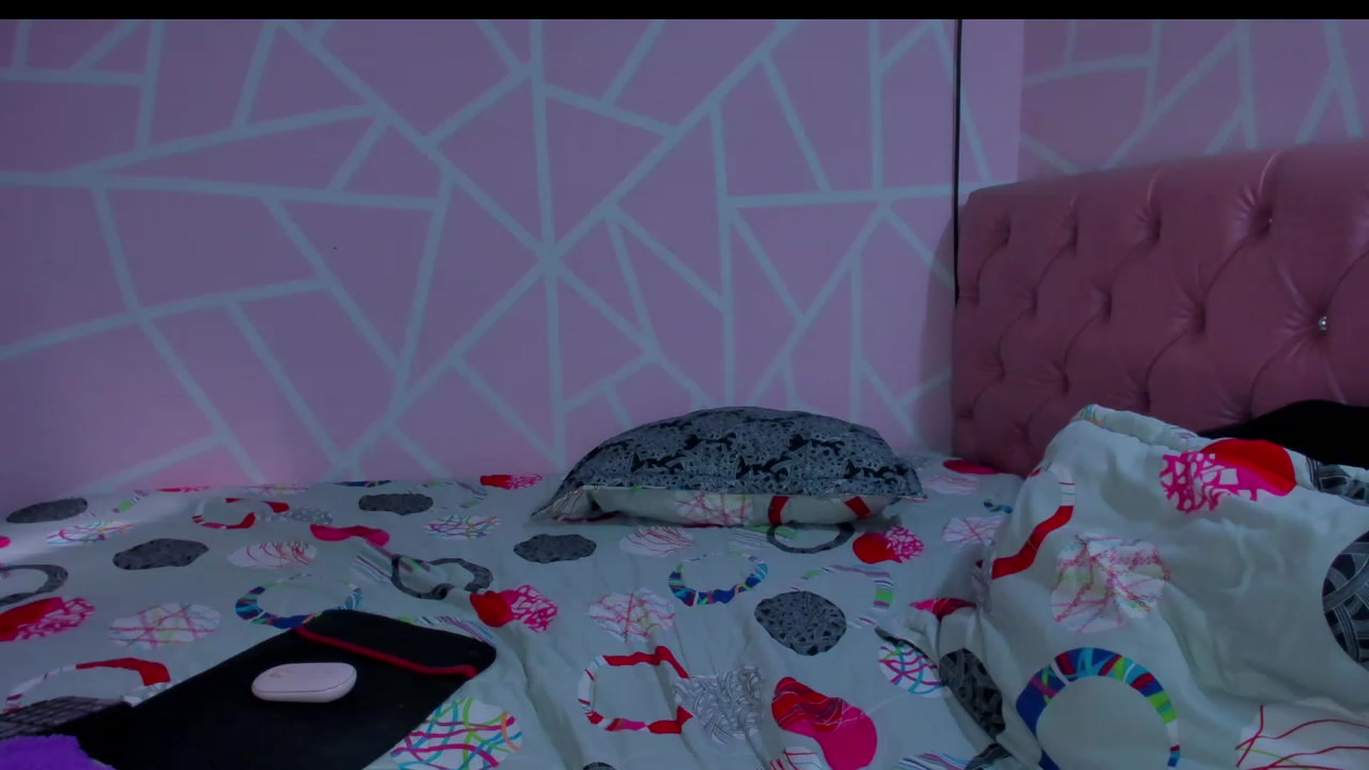 Gallery image thumbnail from Violet_Fit's myfreecams stream on, 06/29/2023, 15:12 image 9 of 20