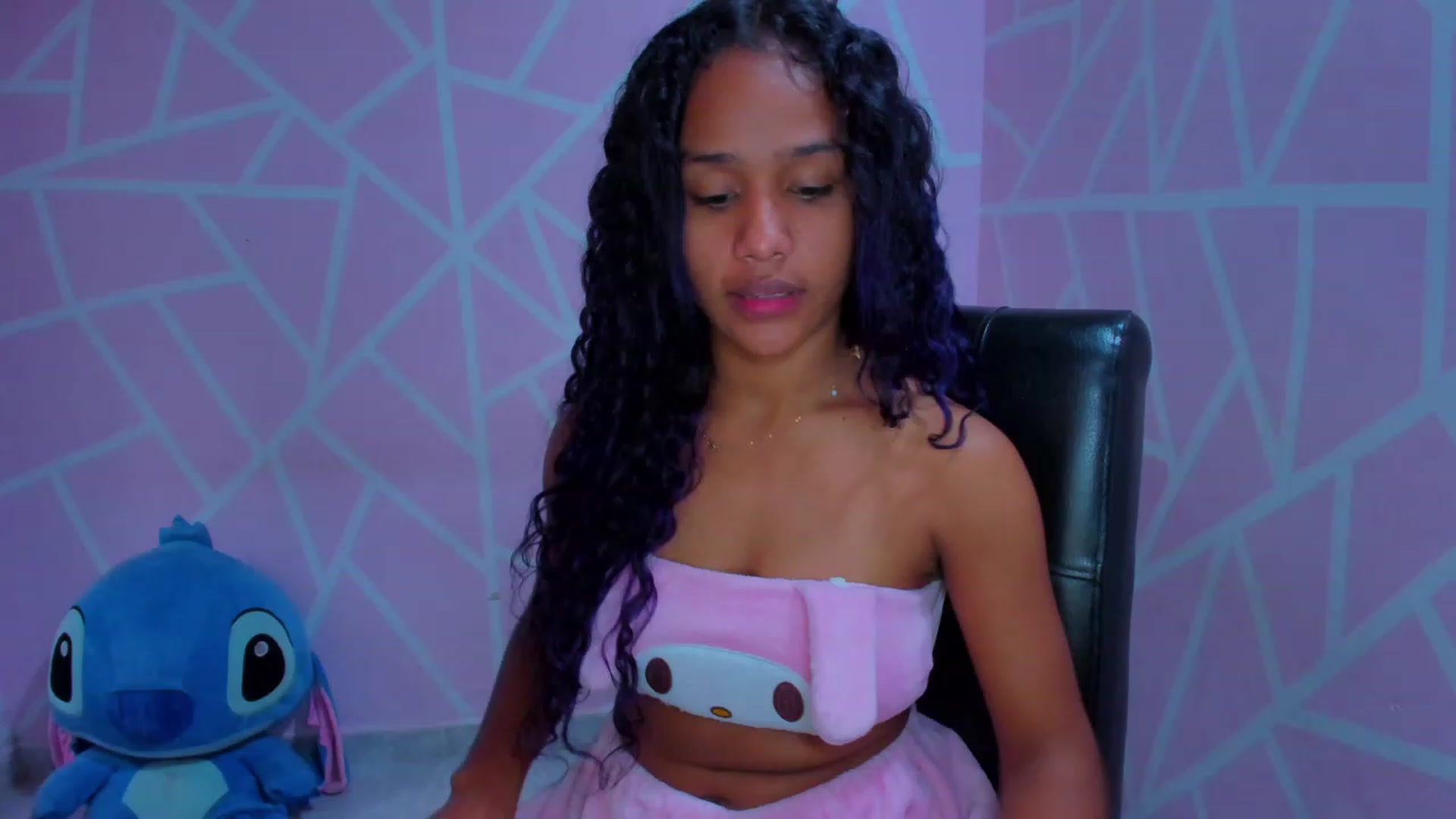 Gallery image thumbnail from Violet_Fit's myfreecams stream on, 06/30/2023, 13:48 image 16 of 20