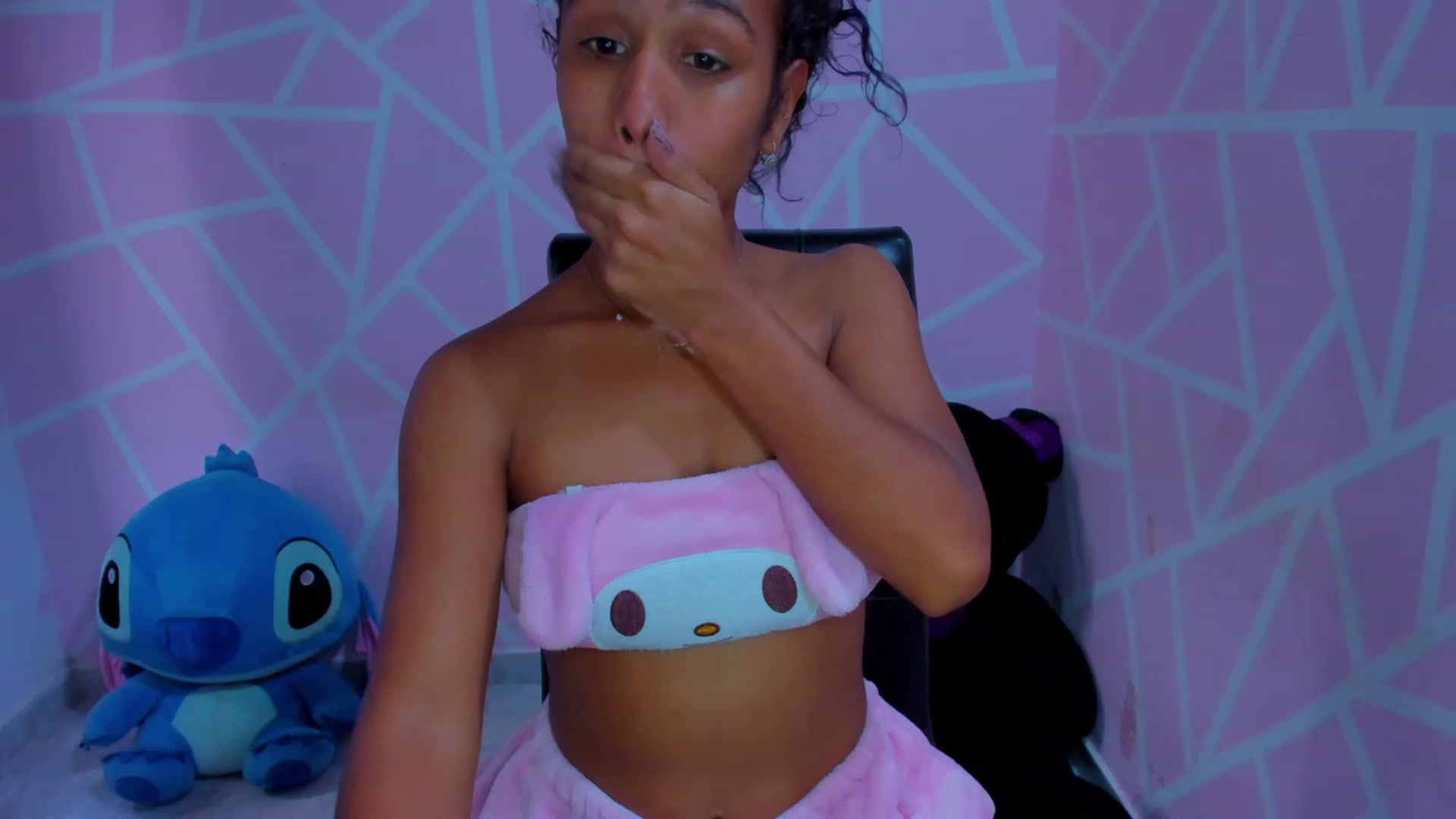 Gallery image thumbnail from Violet_Fit's myfreecams stream on, 06/30/2023, 16:21 image 13 of 20