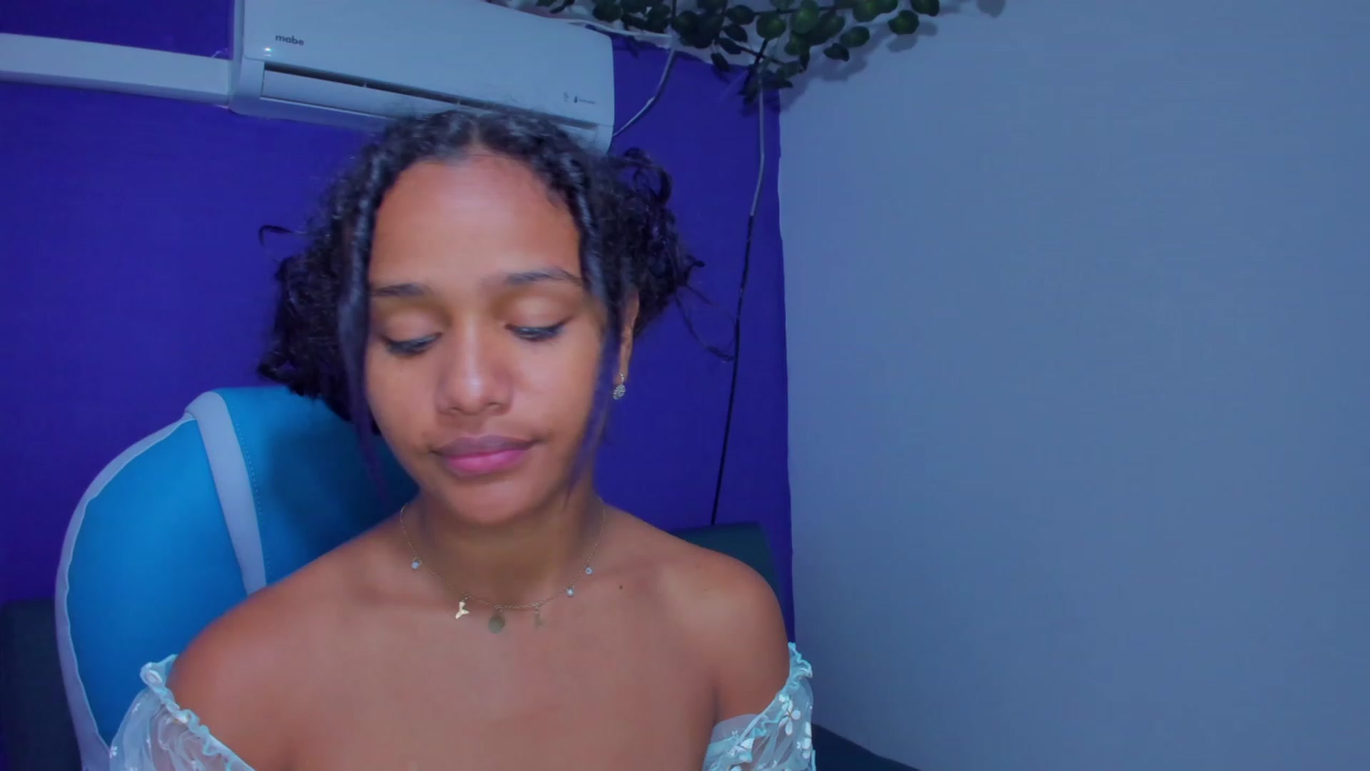 Gallery image thumbnail from Violet_Fit's myfreecams stream on, 07/09/2023, 14:02 image 6 of 20