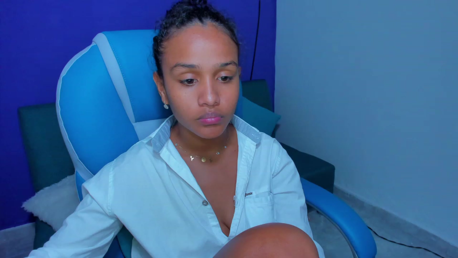 Gallery image thumbnail from Violet_Fit's myfreecams stream on, 07/10/2023, 16:06 image 17 of 20