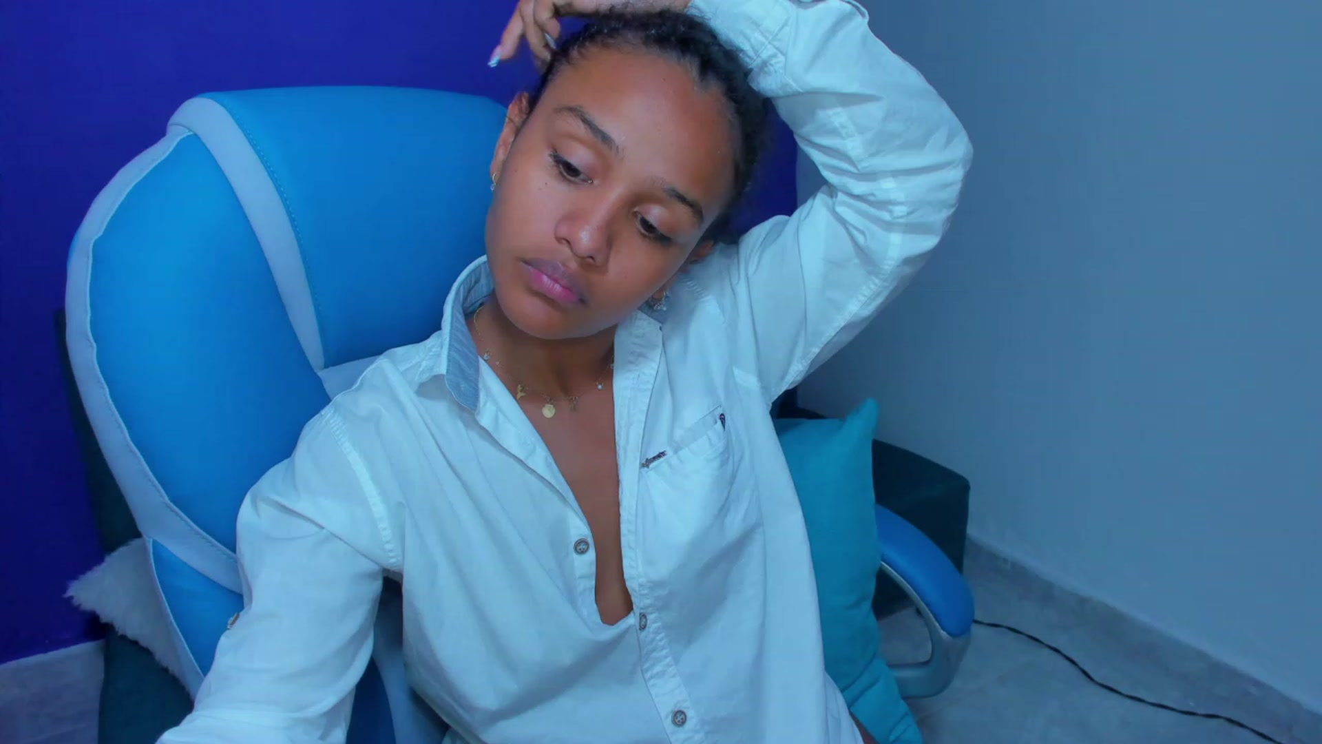 Gallery image thumbnail from Violet_Fit's myfreecams stream on, 07/10/2023, 16:06 image 6 of 20