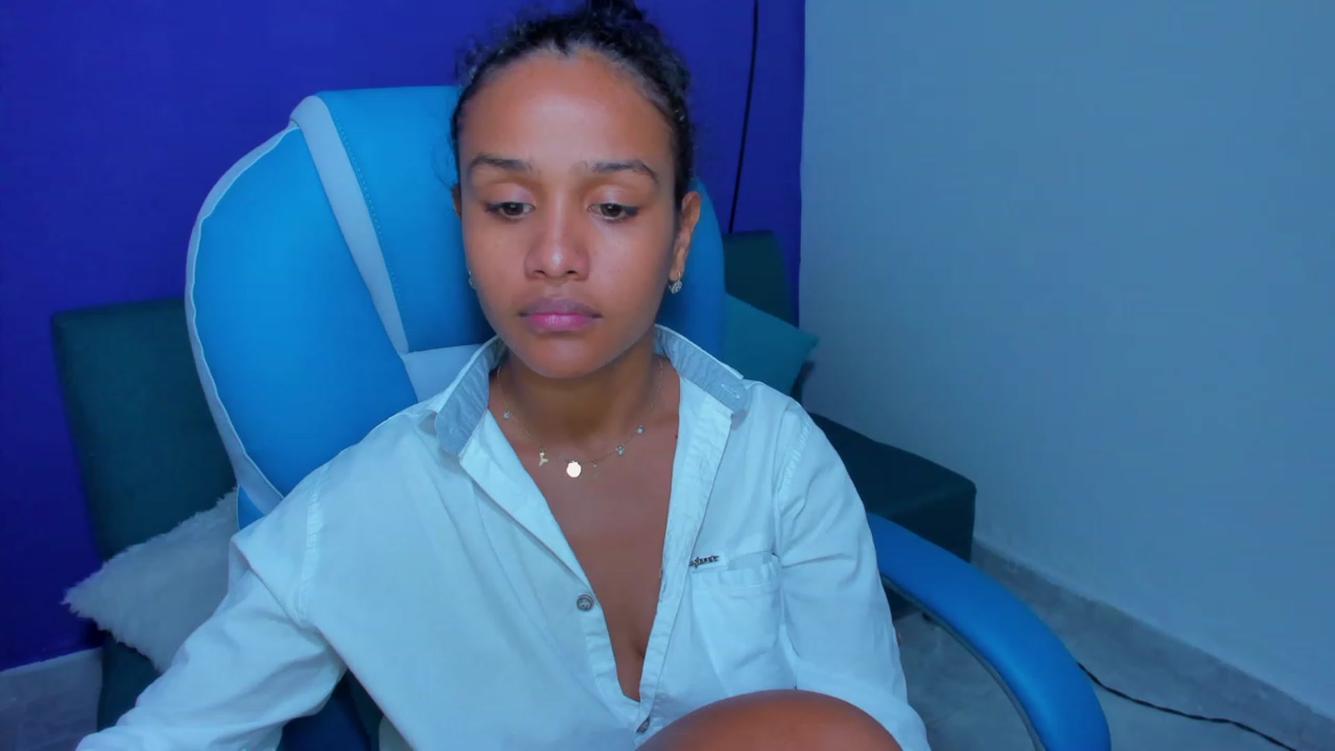 Gallery image thumbnail from Violet_Fit's myfreecams stream on, 07/10/2023, 16:06 image 15 of 20