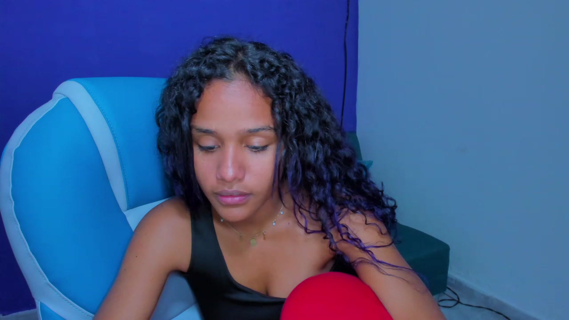 Gallery image thumbnail from Violet_Fit's myfreecams stream on, 07/12/2023, 14:30 image 14 of 20