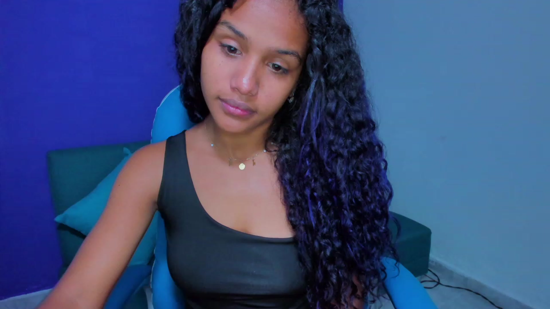 Gallery image thumbnail from Violet_Fit's myfreecams stream on, 07/12/2023, 14:30 image 3 of 20