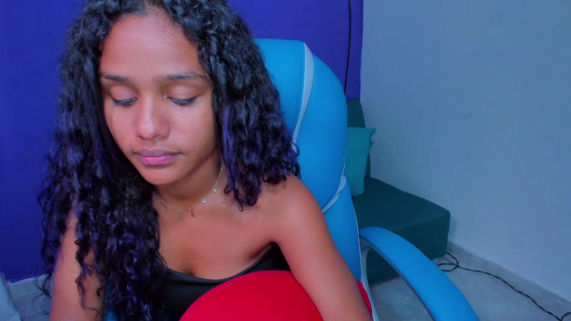 Gallery image thumbnail from Violet_Fit's myfreecams stream on, 07/12/2023, 15:59 image 4 of 20