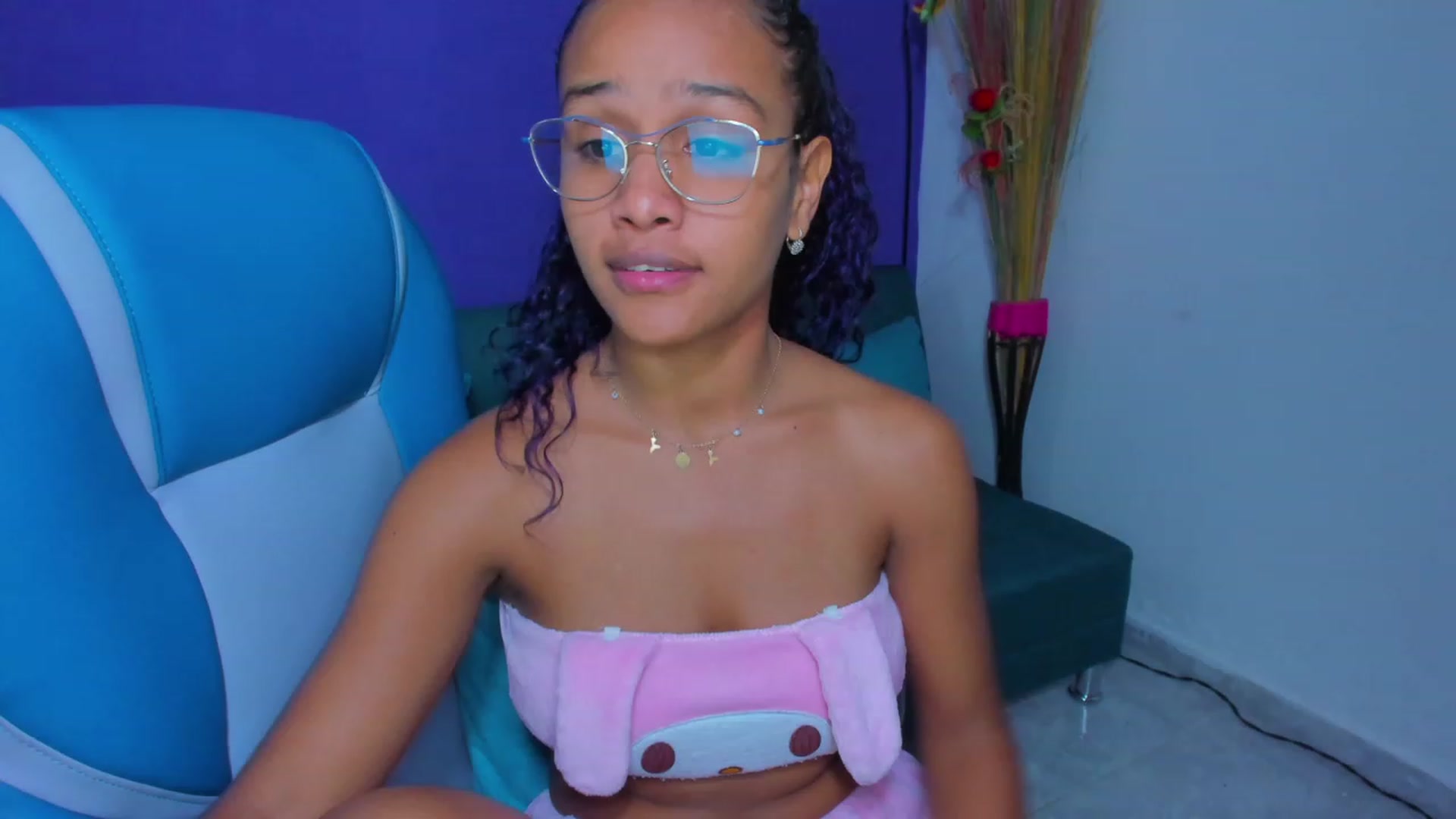 Gallery image thumbnail from Violet_Fit's myfreecams stream on, 07/14/2023, 12:49 image 8 of 20