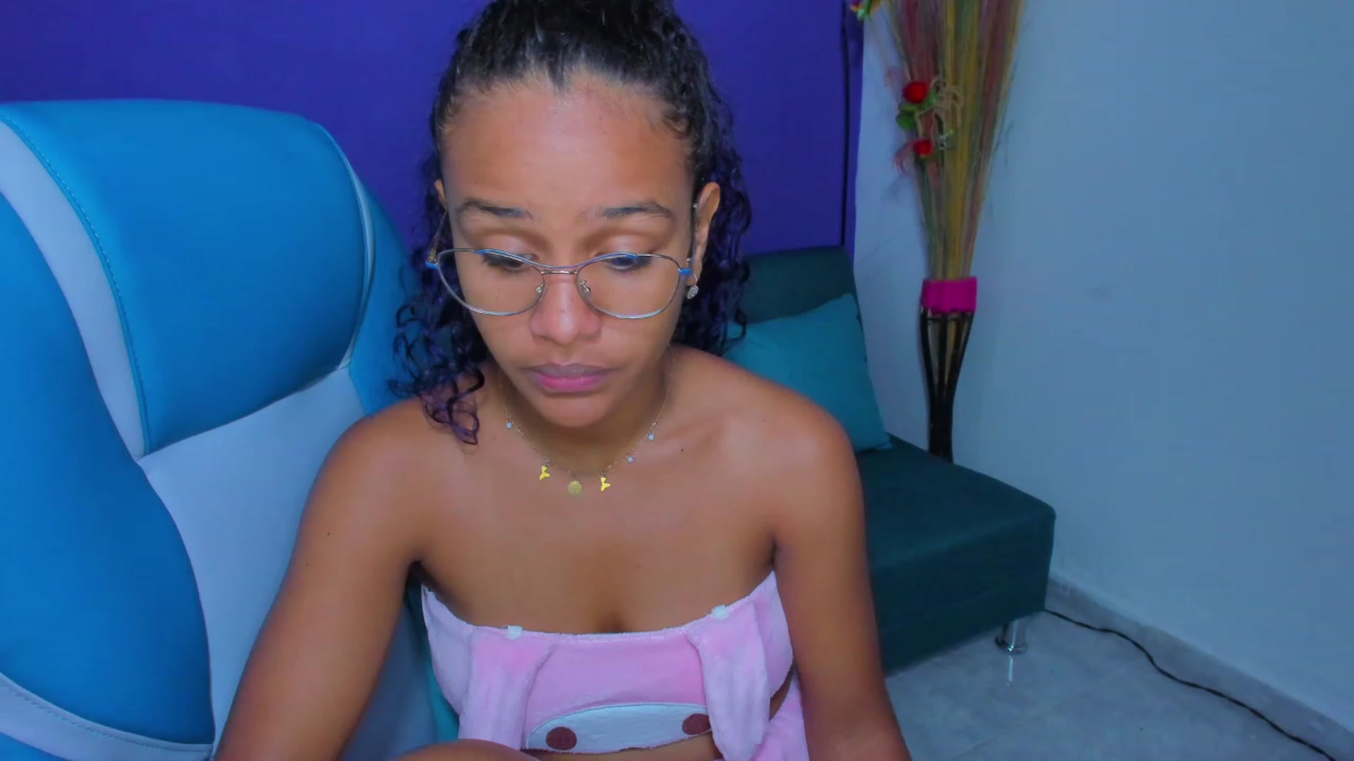 Gallery image thumbnail from Violet_Fit's myfreecams stream on, 07/14/2023, 12:49 image 13 of 20