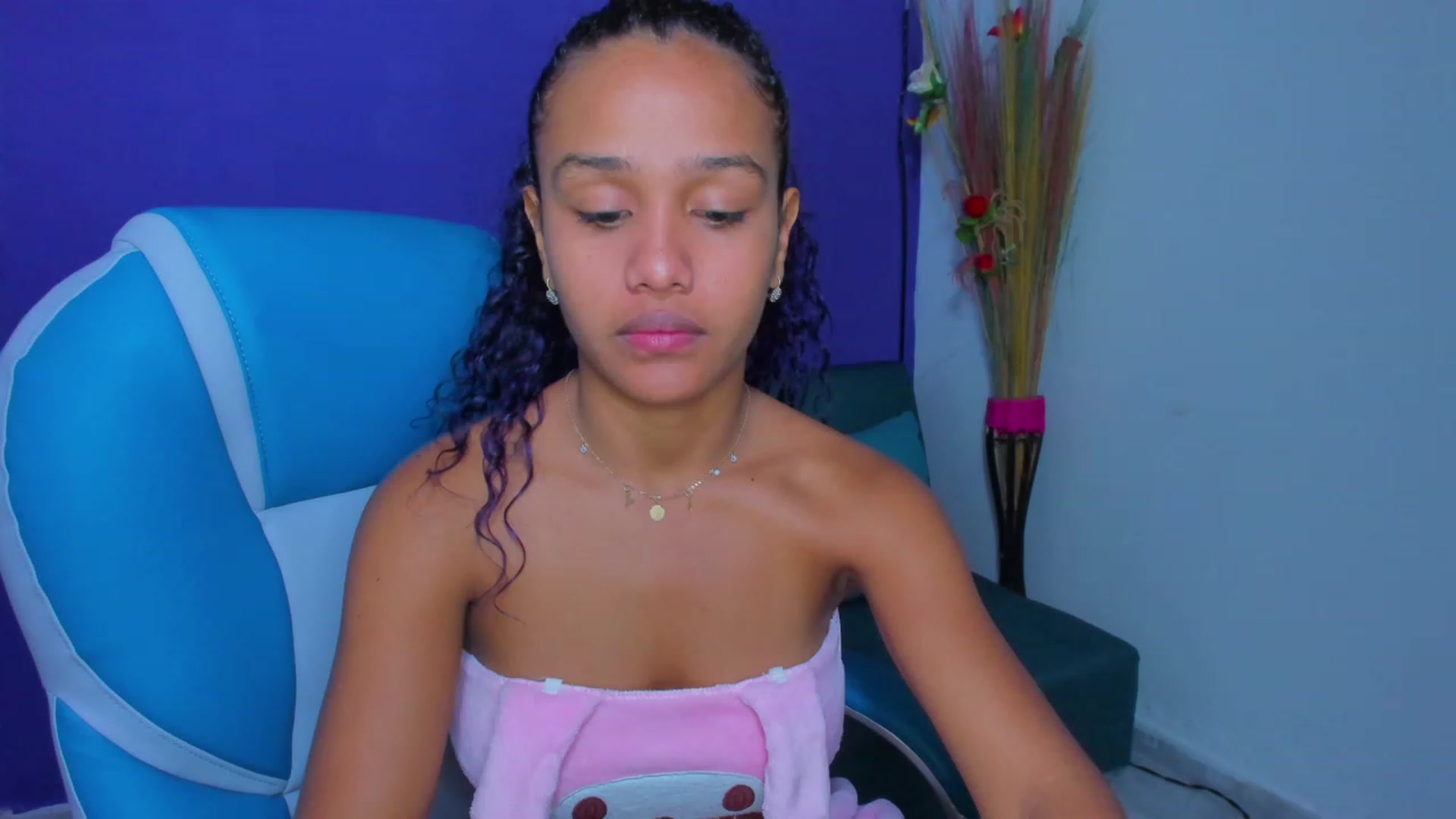 Gallery image thumbnail from Violet_Fit's myfreecams stream on, 07/14/2023, 12:49 image 1 of 20