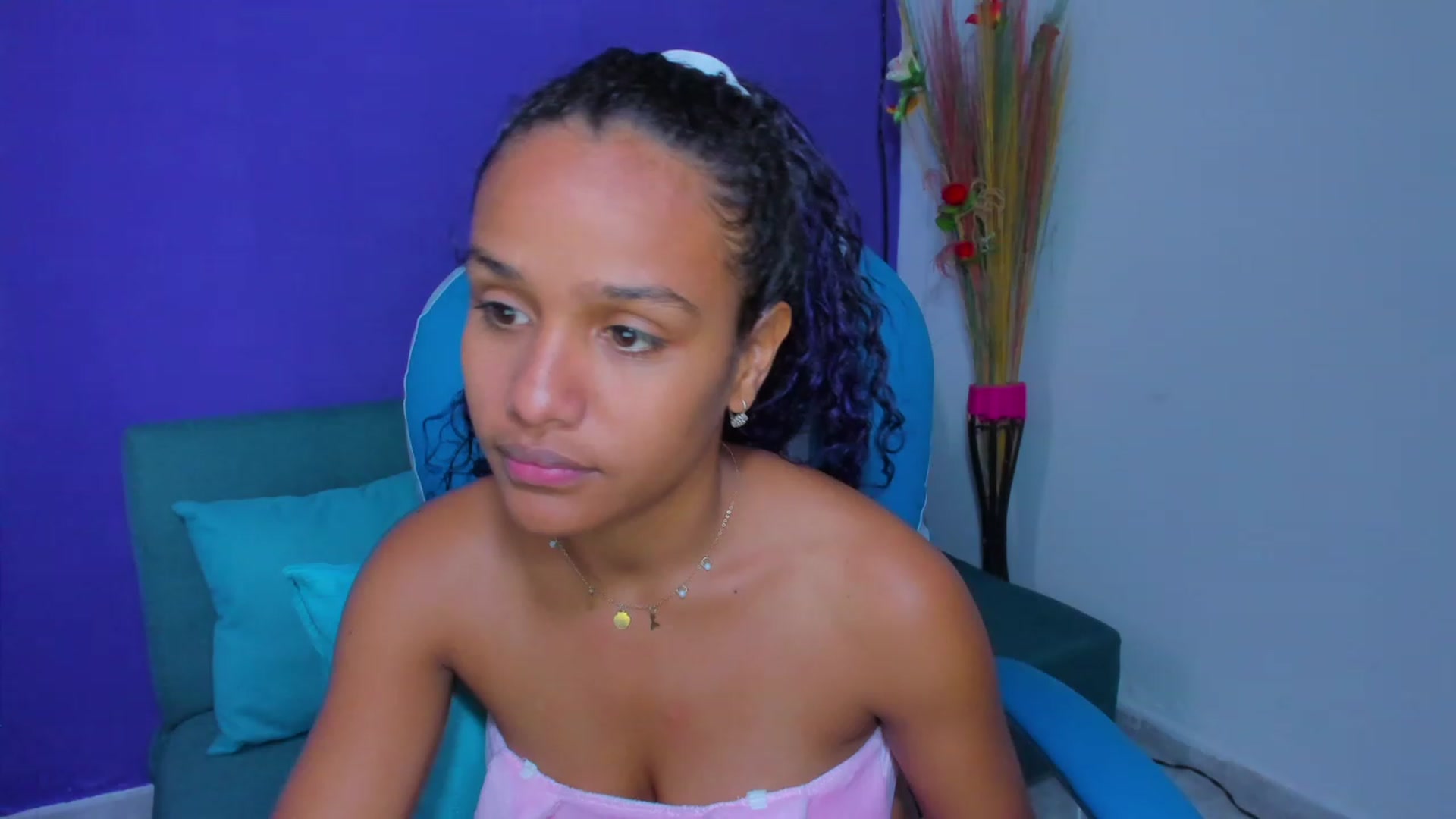Gallery image thumbnail from Violet_Fit's myfreecams stream on, 07/14/2023, 14:25 image 8 of 20