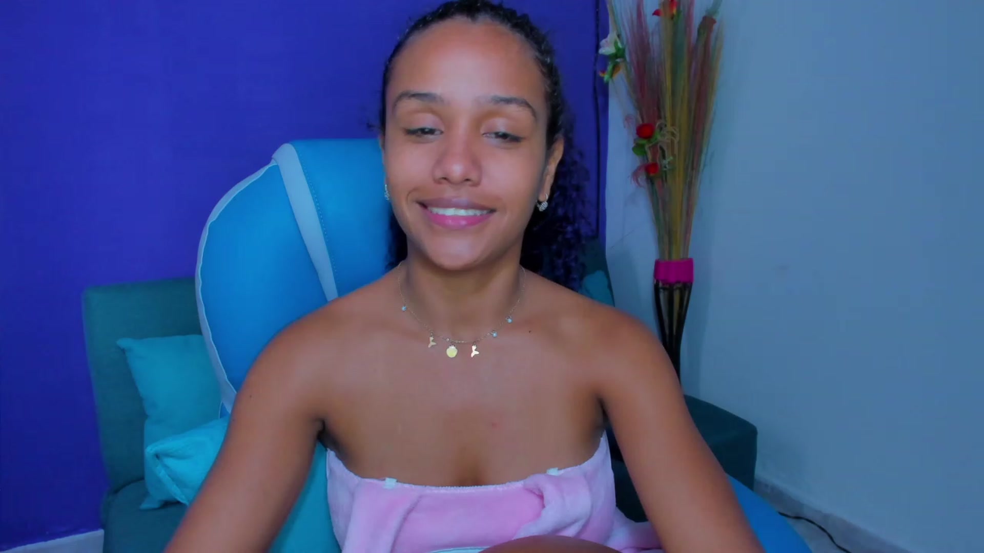 Gallery image thumbnail from Violet_Fit's myfreecams stream on, 07/14/2023, 14:25 image 11 of 20