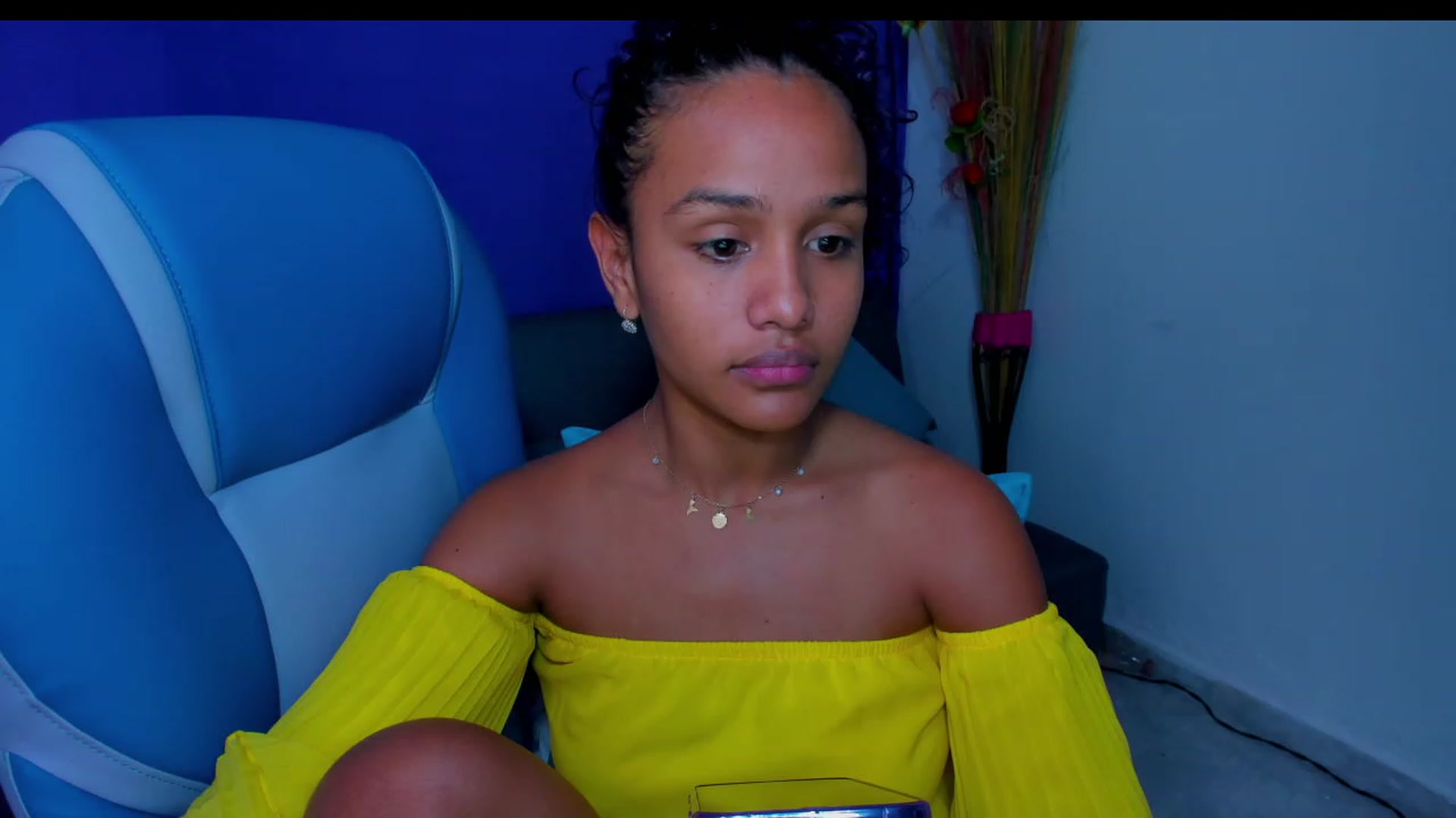 Gallery image thumbnail from Violet_Fit's myfreecams stream on, 07/15/2023, 16:33 image 13 of 20