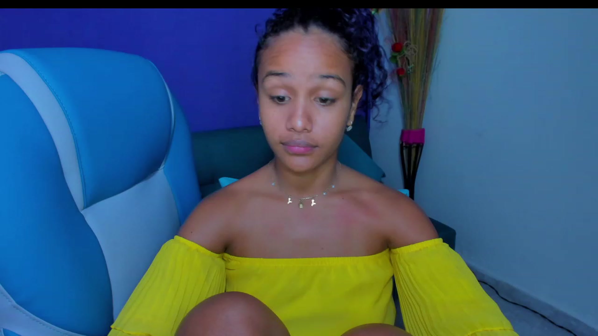 Gallery image thumbnail from Violet_Fit's myfreecams stream on, 07/15/2023, 16:33 image 15 of 20