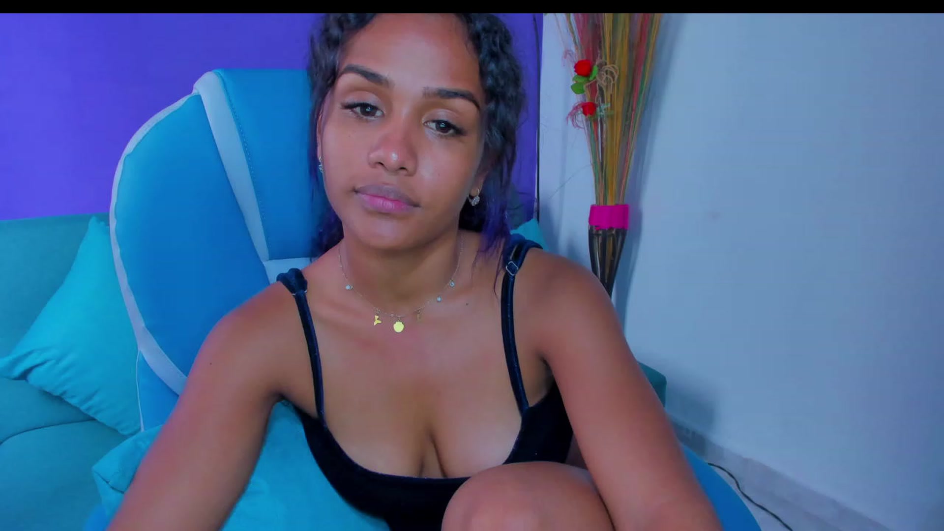 Gallery image thumbnail from Violet_Fit's myfreecams stream on, 07/17/2023, 16:10 image 8 of 20