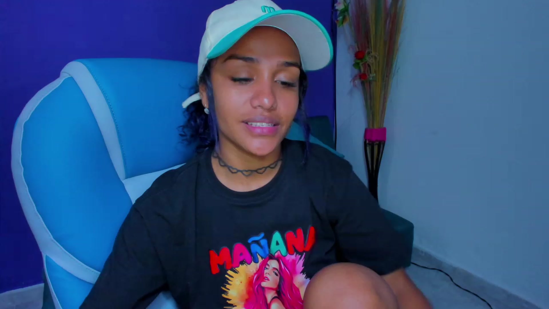 Gallery image thumbnail from Violet_Fit's myfreecams stream on, 07/18/2023, 13:50 image 13 of 20