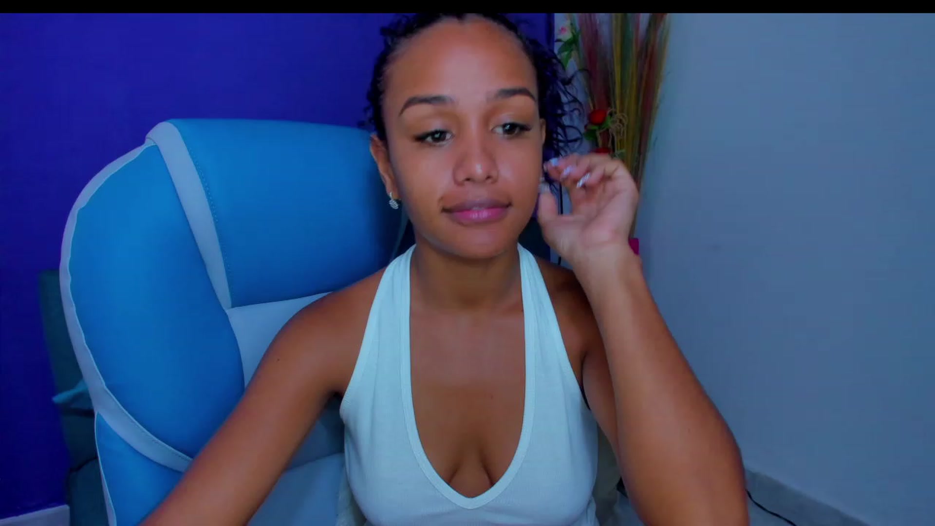 Gallery image thumbnail from Violet_Fit's myfreecams stream on, 07/19/2023, 17:22 image 2 of 20