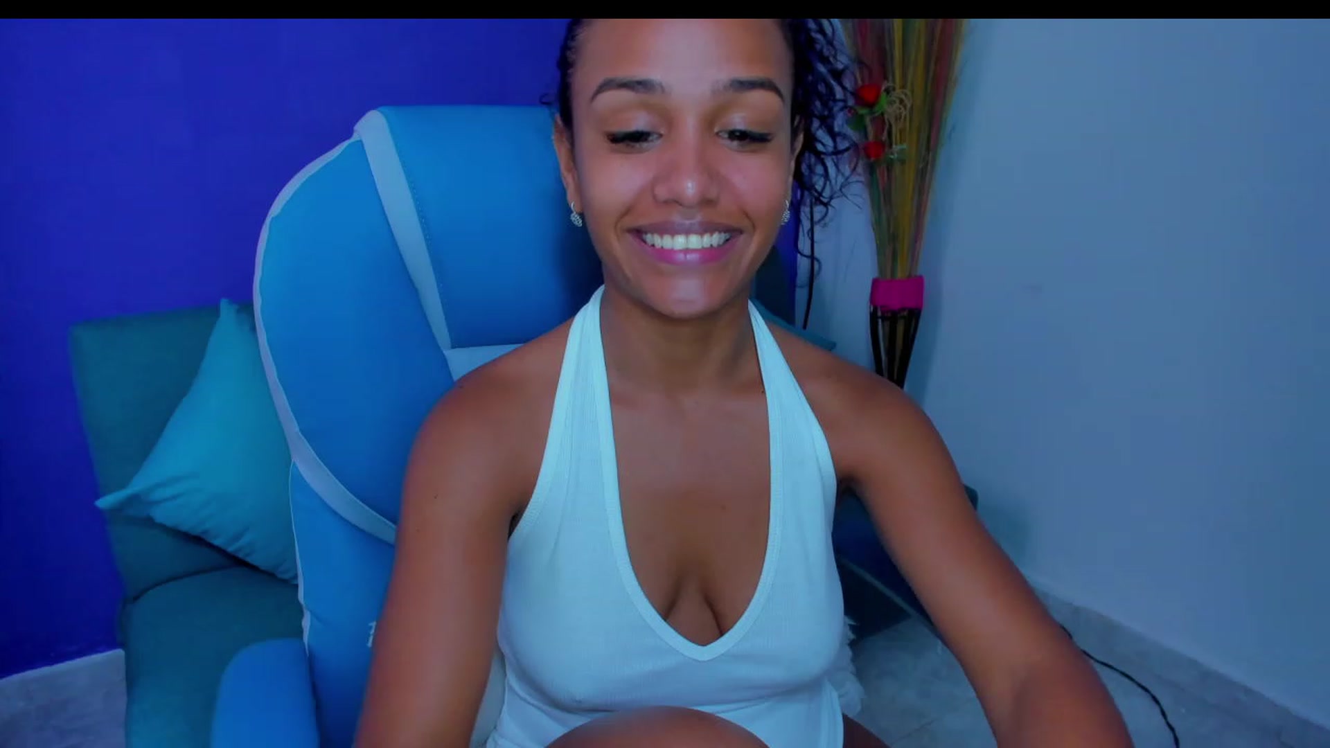 Gallery image thumbnail from Violet_Fit's myfreecams stream on, 07/19/2023, 17:22 image 11 of 20