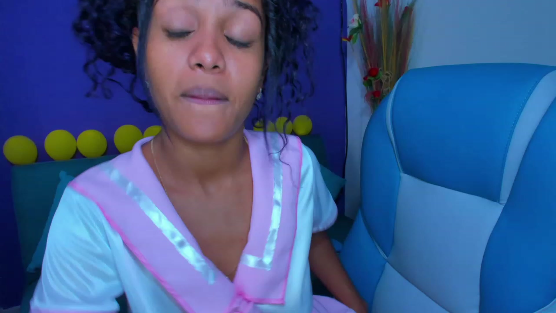 Gallery image thumbnail from Violet_Fit's myfreecams stream on, 07/22/2023, 13:54 image 10 of 20