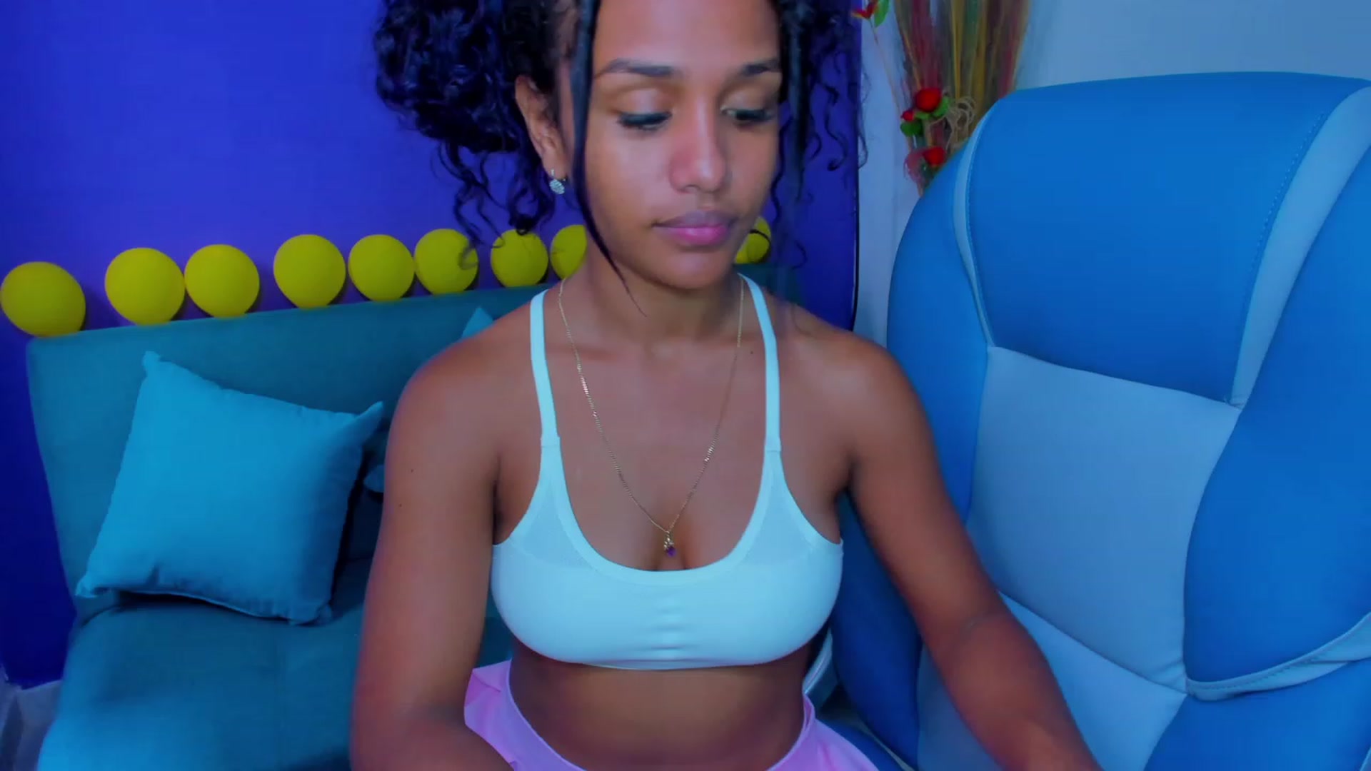 Gallery image thumbnail from Violet_Fit's myfreecams stream on, 07/22/2023, 15:46 image 2 of 20