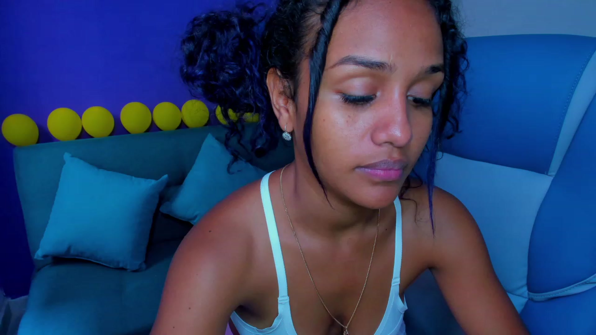 Gallery image thumbnail from Violet_Fit's myfreecams stream on, 07/22/2023, 15:46 image 5 of 20