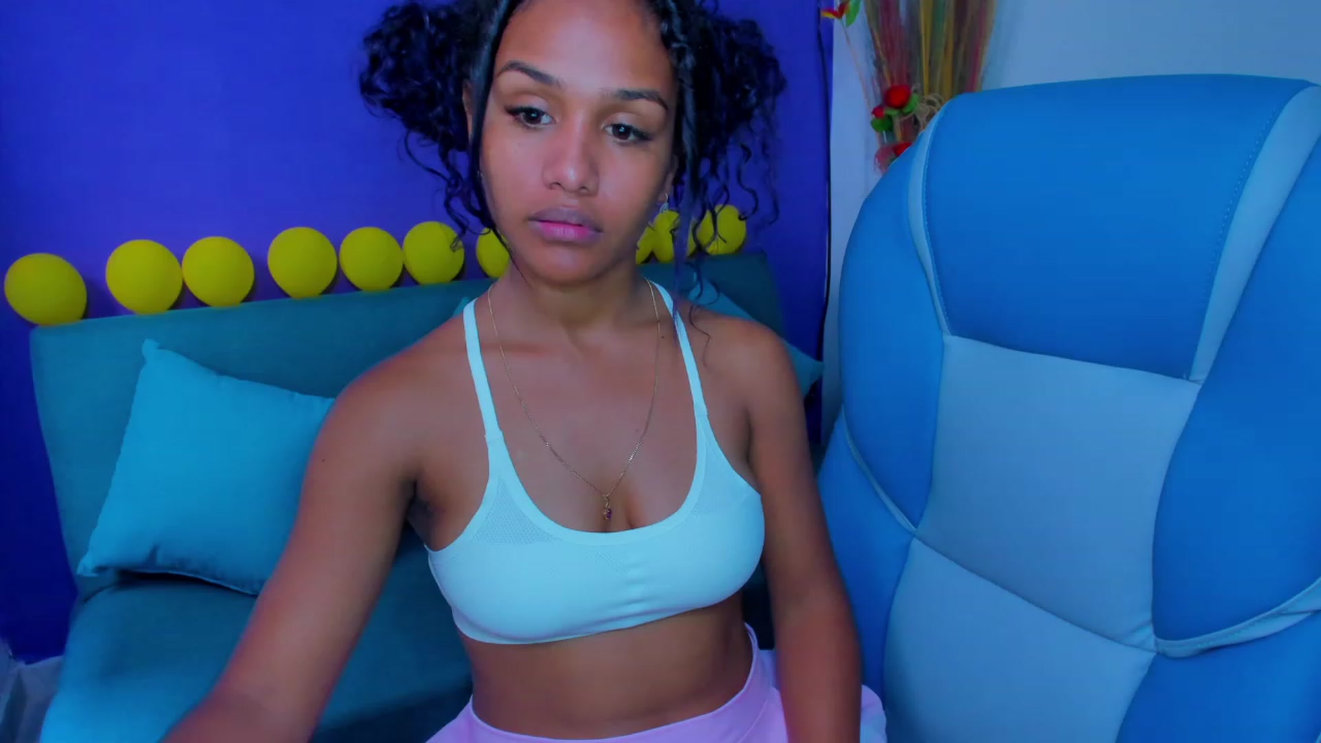 Gallery image thumbnail from Violet_Fit's myfreecams stream on, 07/22/2023, 15:46 image 9 of 20